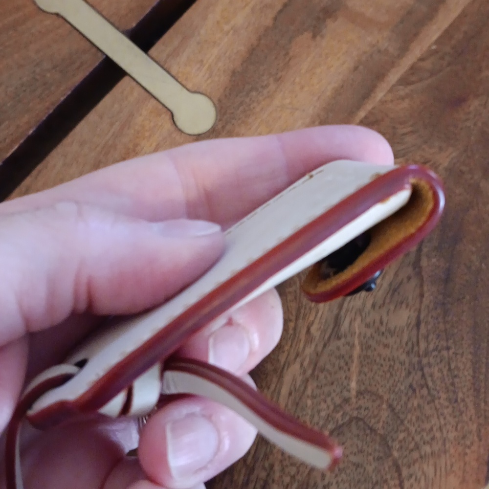 Coach Cream Handtag And Clochette - Picture 14 of 16